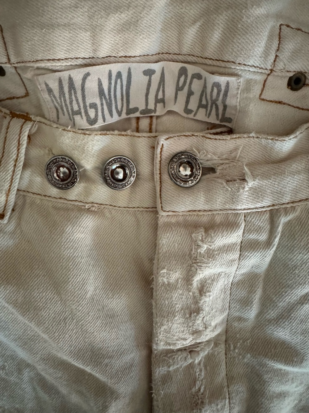 NWOT! Magnolia Pearl Miners denim in "Moonlight". Hard to find. OSFA - Picture 6 of 8